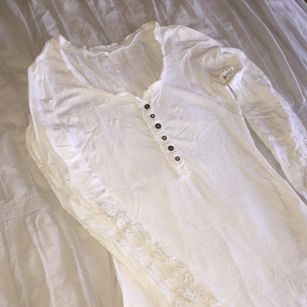 Free People white long sleeve lace